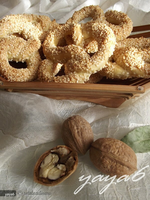 Simple Pretzels or with Sesame