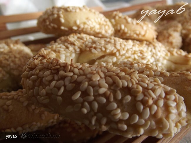 Simple Pretzels or with Sesame