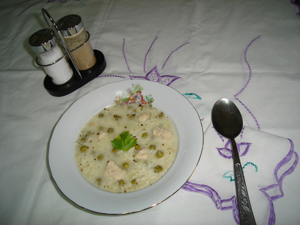 Rice Soup with Peas and Chicken Breast