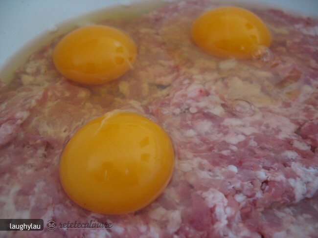 Gogosari Soup with Meatballs