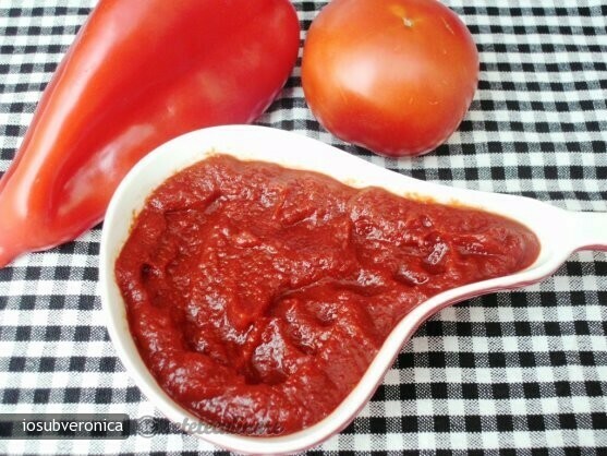 Pasta di Peperoni con Pomodori