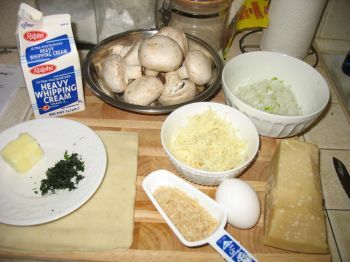 Ravioli de cogumelos com molho Alfredo