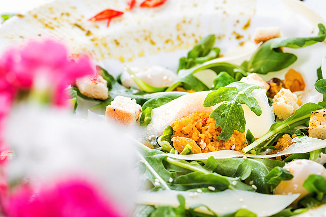 Salade de roquette et parmesan