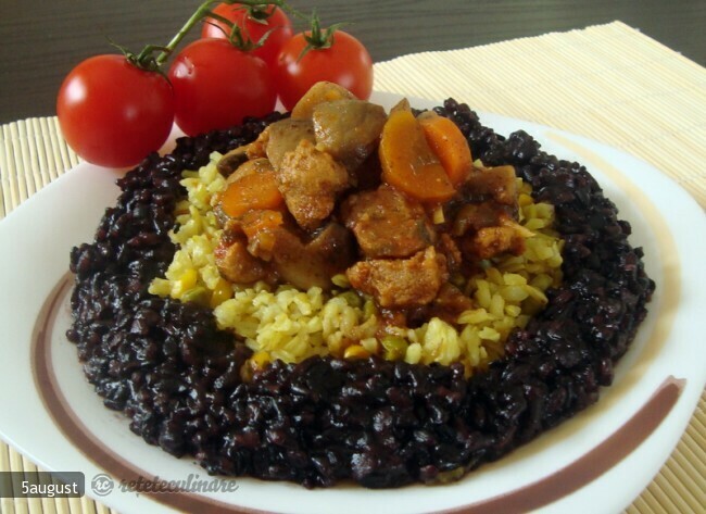 Brown Rice with Soy Sauce and Mushrooms