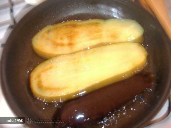 Moussaka with Eggplant (with Cheese)