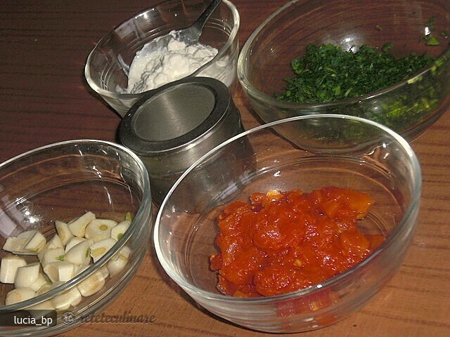 Garlic Mujdei with Tomatoes and Greens